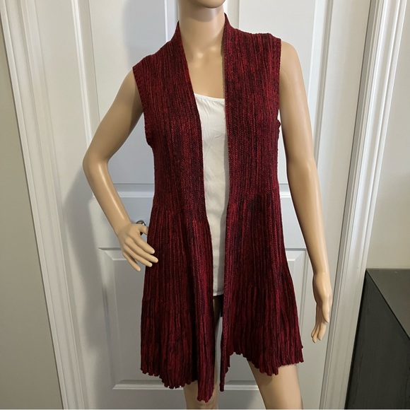 Charlie Paige | Red & black knit cardigan - Picture 1 of 8